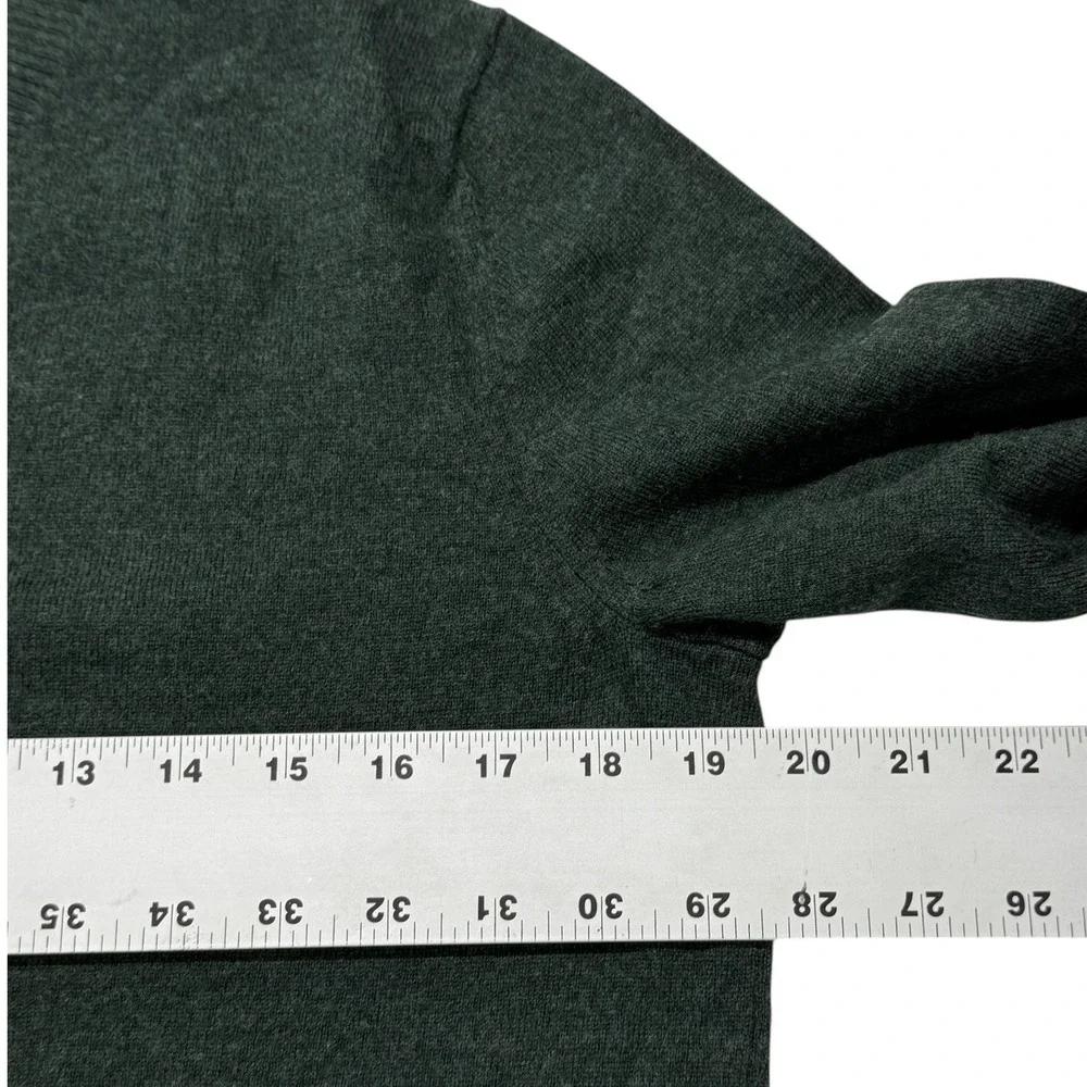 Banana Republic Sweater Mens Large Extra Fine Merino‎ Wool V-Neck Moss Green